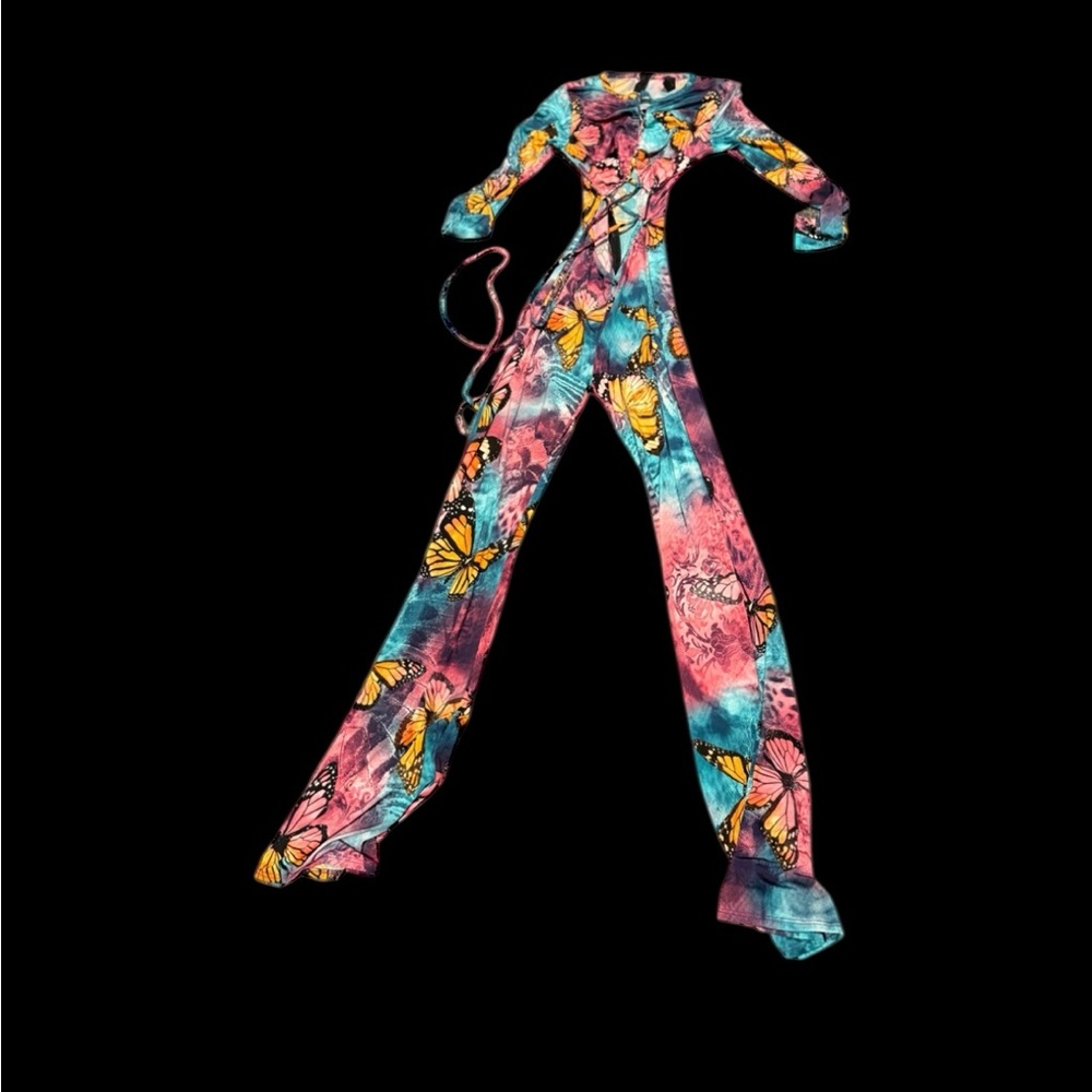 Butterfly 🦋 stretchy jumpsuit with cut outs